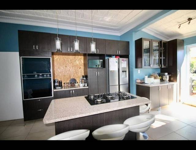 4 BEDROOM HOUSE FOR SALE IN PRIMROSE HILL